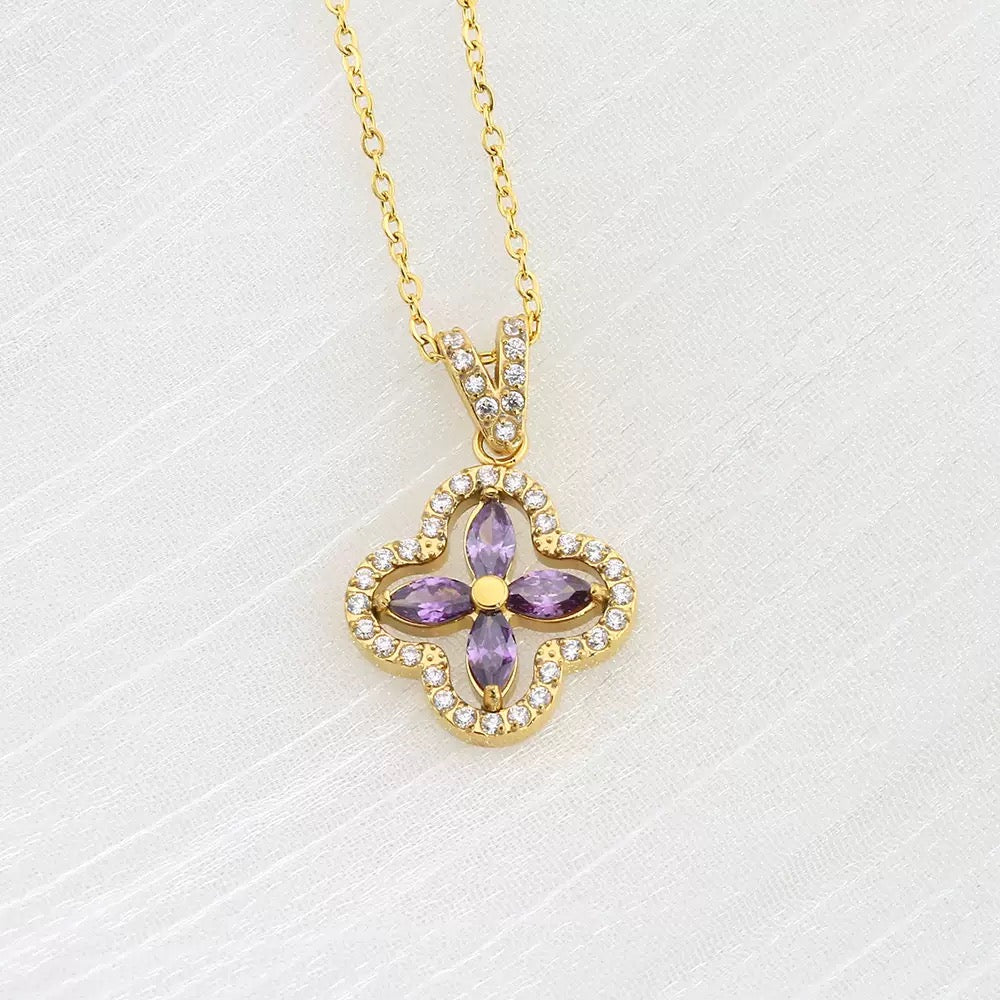 Lucky Stainless Steel Four-Leaf Clover Zircon Necklace Simple and Elegant Versatile and Personalized Lockbone Chain for Women Luxurious and Sophisticated Style 2pcs