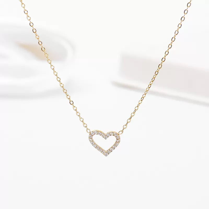 Titanium steel heart-shaped necklace heart-shaped double-ring necklace for women light luxury niche design lockbone necklace 2pcs