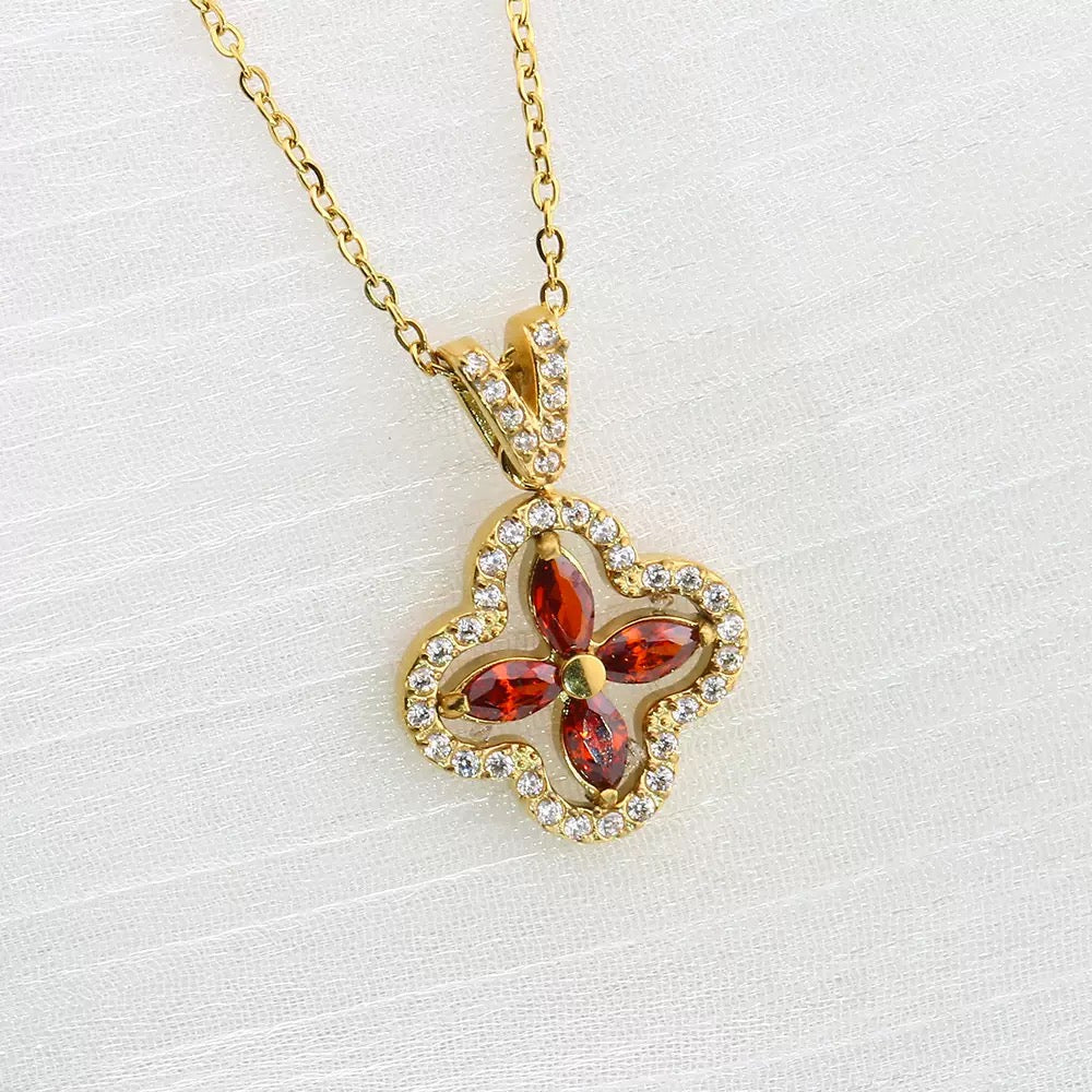 Lucky Stainless Steel Four-Leaf Clover Zircon Necklace Simple and Elegant Versatile and Personalized Lockbone Chain for Women Luxurious and Sophisticated Style 2pcs