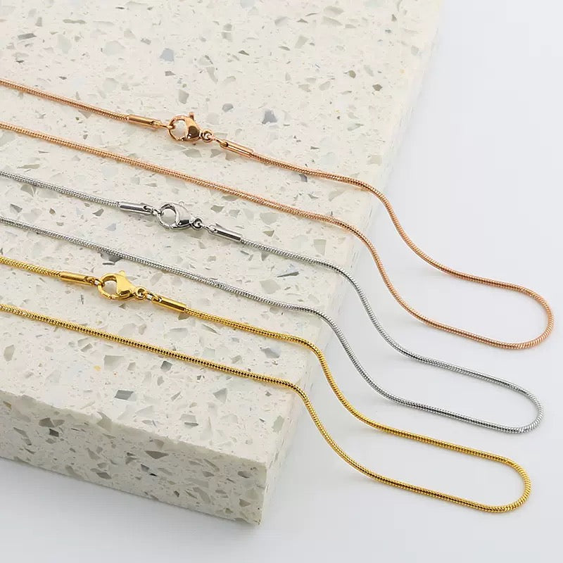 Stainless steel snake chain necklace titanium steel round snake bone chain necklace titanium steel hard jewelry collar chain 10pcs
